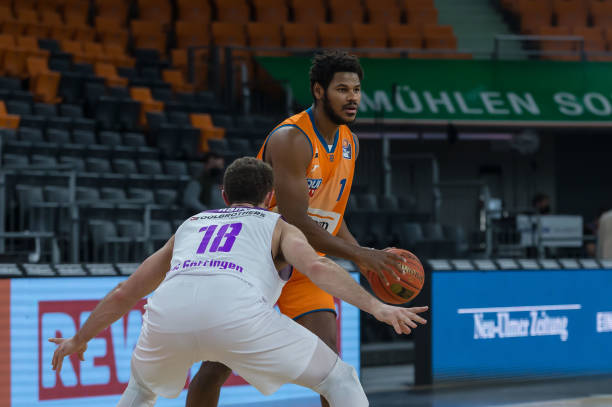 马赛过去两 马赛过去两